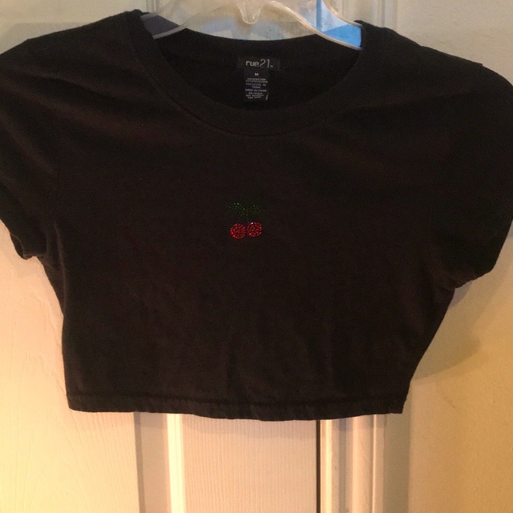 RUE21 crop top